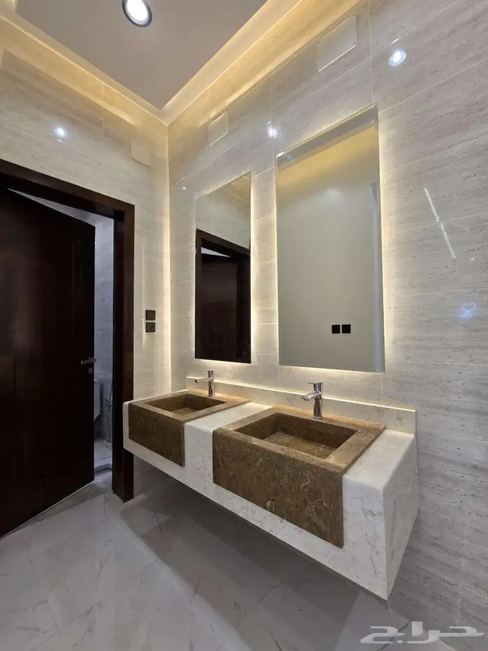 روف علوي فاخر للبيع بحي الزهور المحالة 36