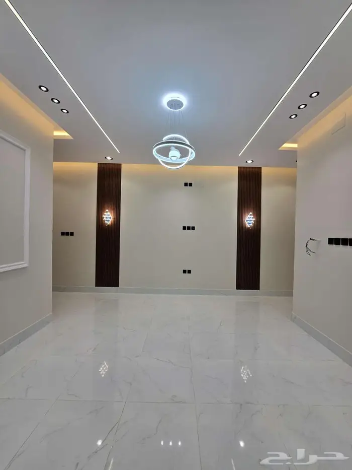 روف علوي فاخر للبيع بحي الزهور المحالة 23