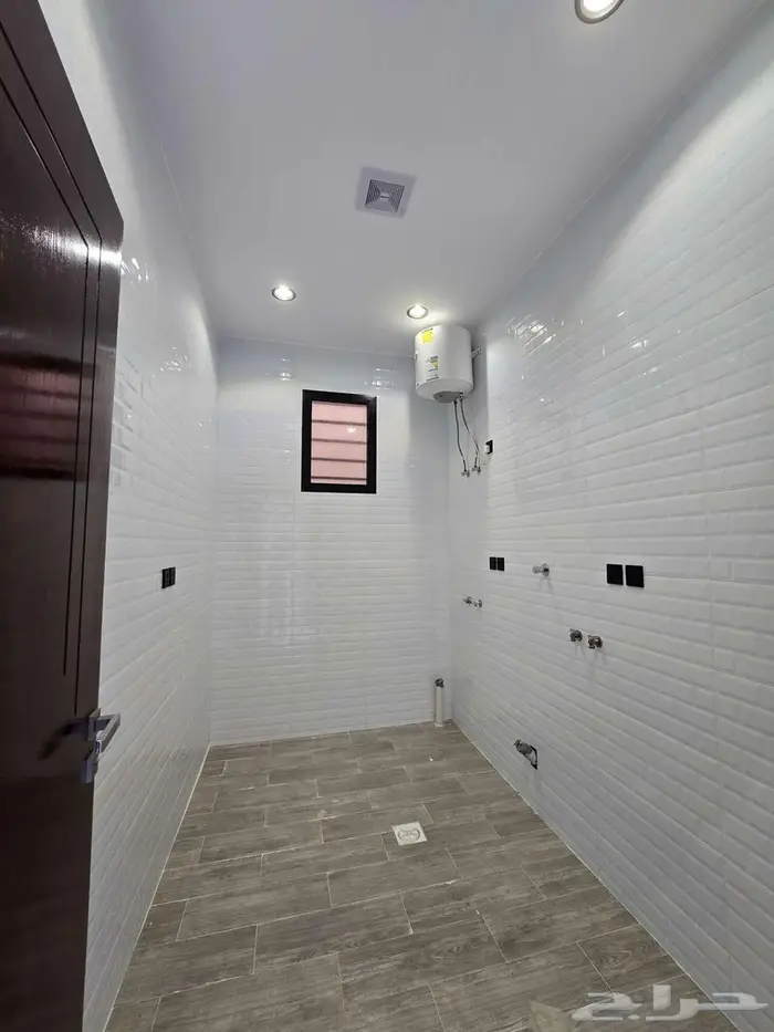 روف علوي فاخر للبيع بحي الزهور المحالة 29