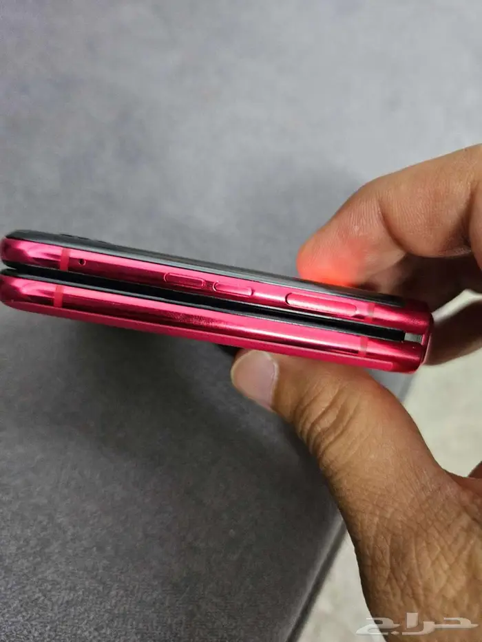 موتورولا رازر 40 الترا Motorola 2