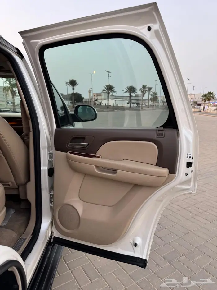 تاهو 2013 LTZ نظيف جدا 11
