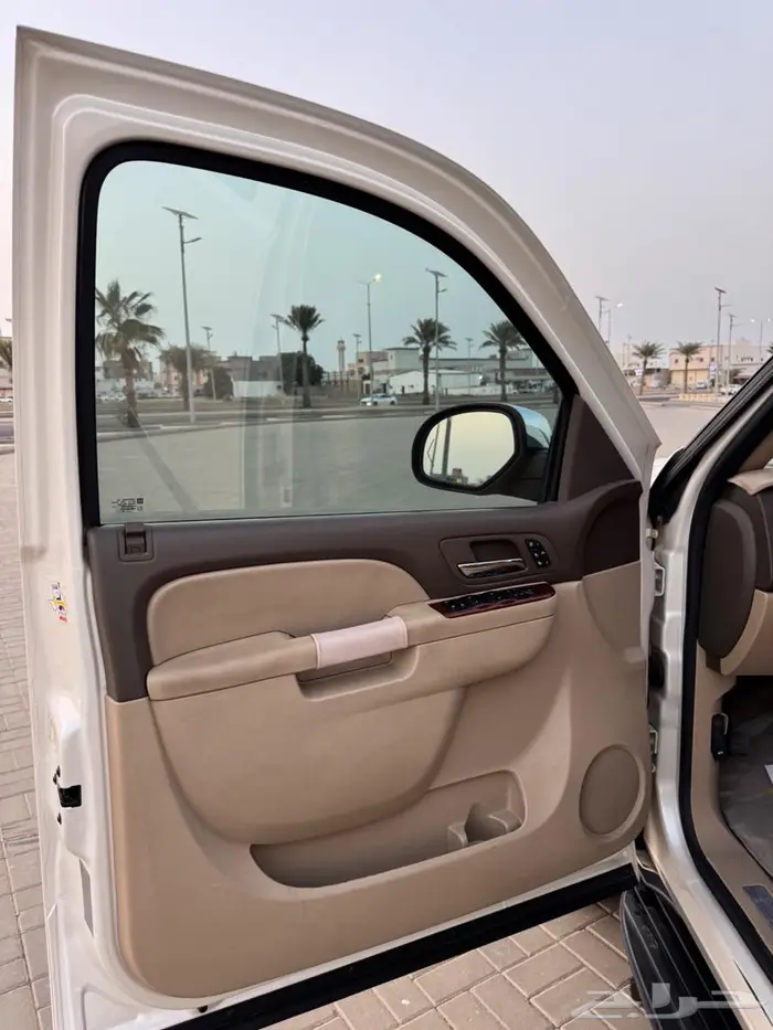 تاهو 2013 LTZ نظيف جدا 12