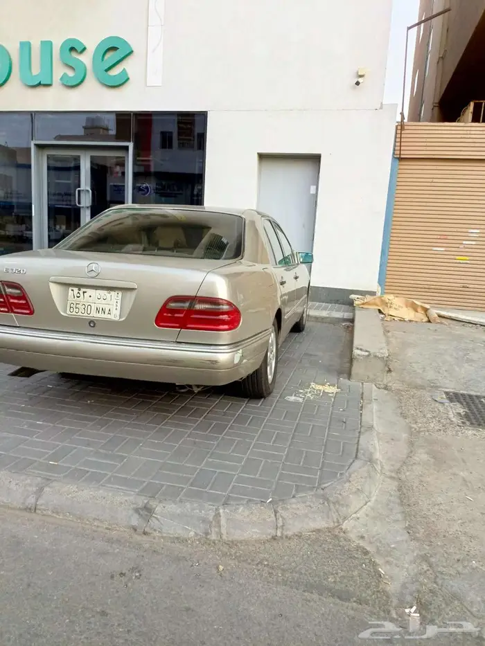 مرسيدس أبو عيون 98  320 6