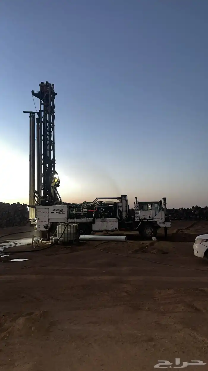 Drilling artesian wells. Gore pits. Drilling support piles 5