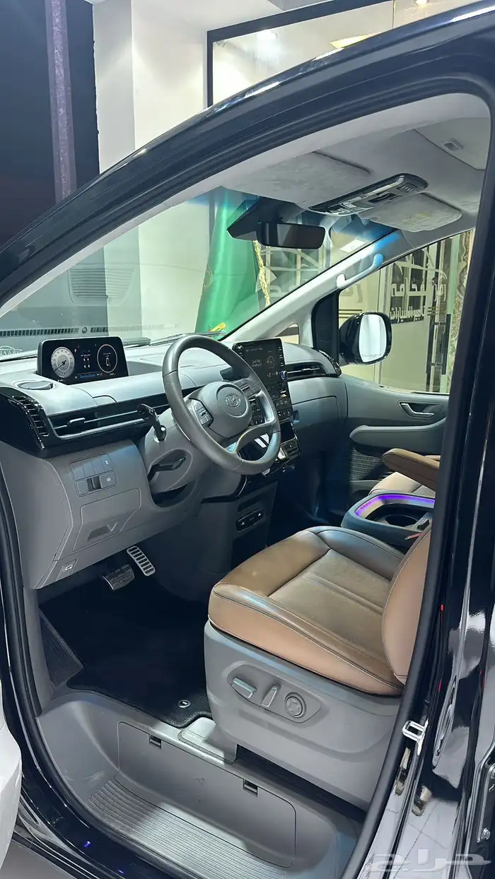 تاجير سيارات مع سائق وبدون سائق 31