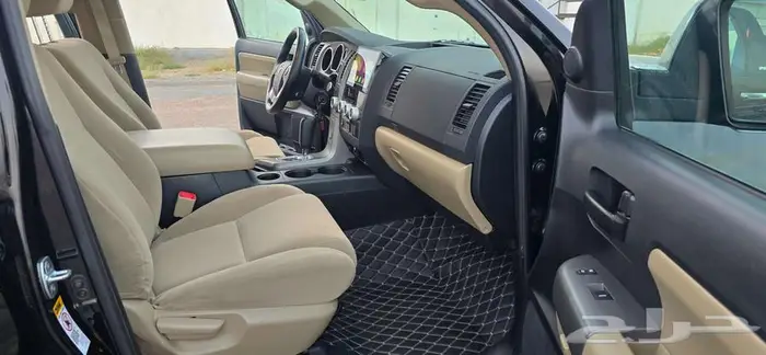 جيب اسكويا 2015 نص فل دبل مخزن بحالة الوكالة 17