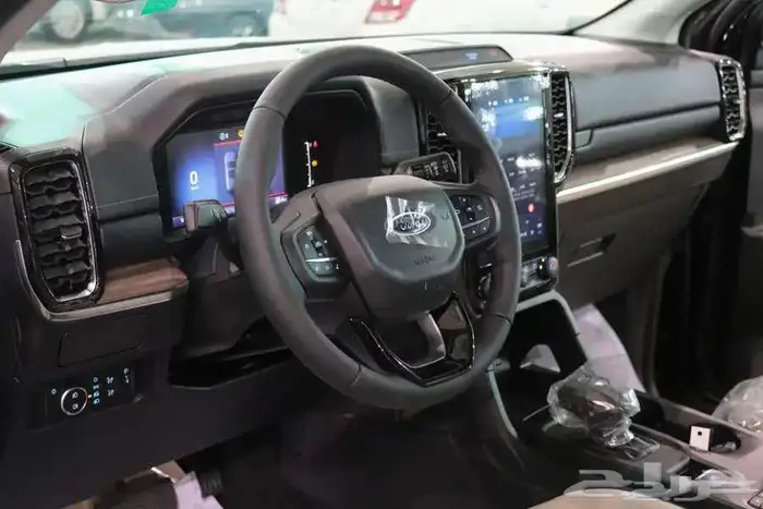 فورد ايفرست XLT 2025 نص فل كاش وبنك 10