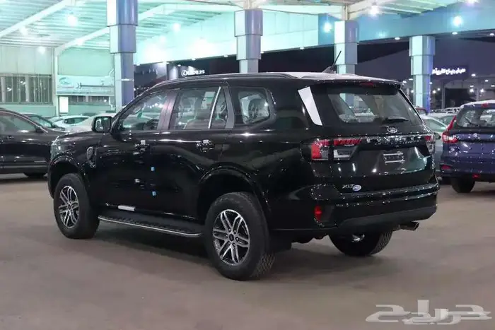 فورد ايفرست XLT 2025 نص فل كاش وبنك 3