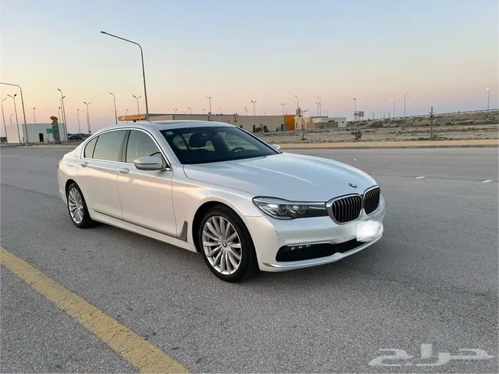 BMW الفئة السابعة موديل 2019 نظيفة جدا 1