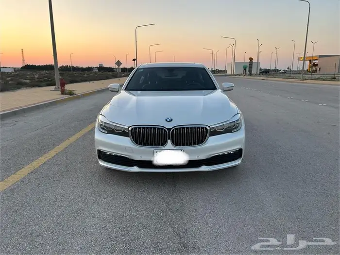 BMW الفئة السابعة موديل 2019 نظيفة جدا 4