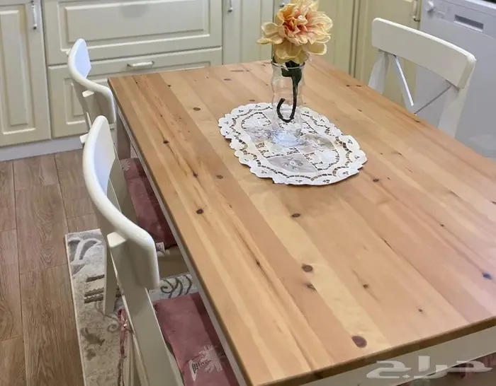طاولة طعام بكراسي 4 من ايكيا 0