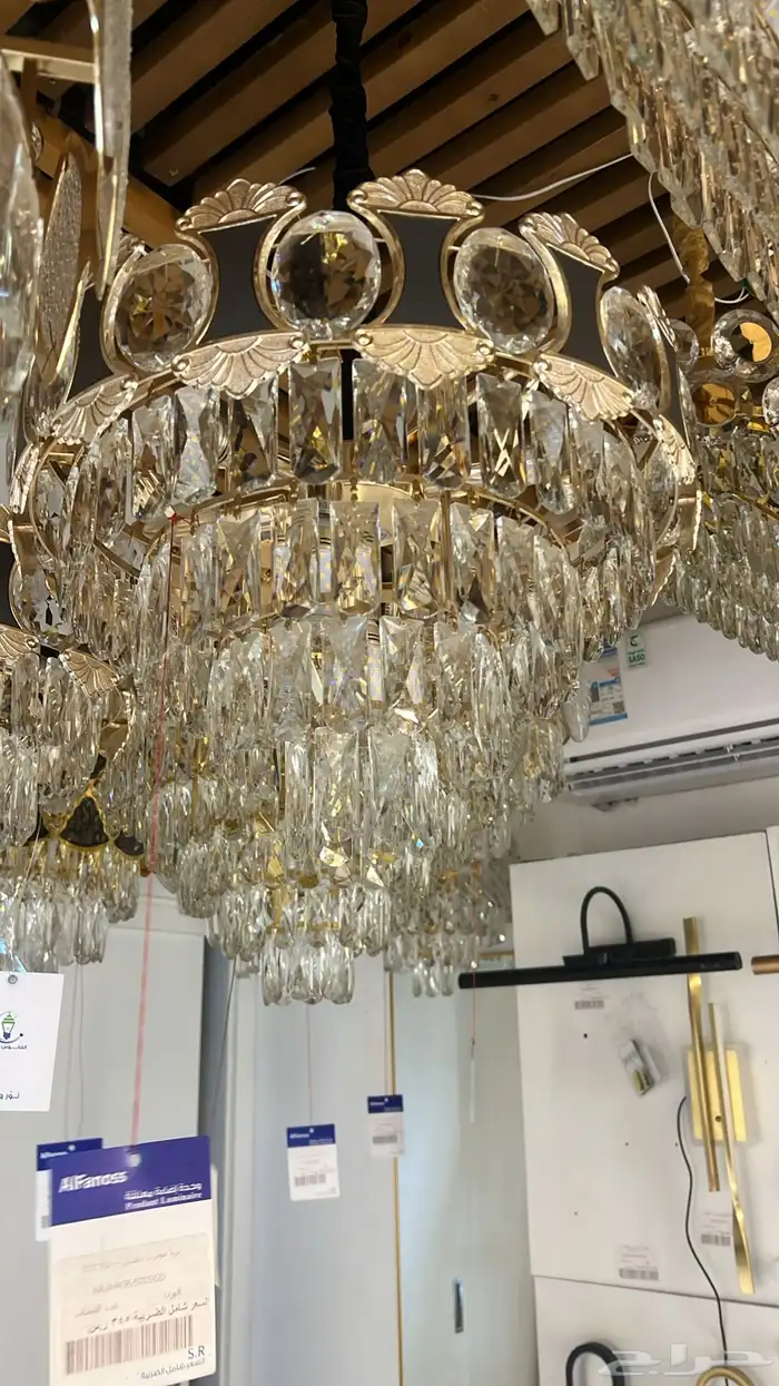 نجف ثريات 82