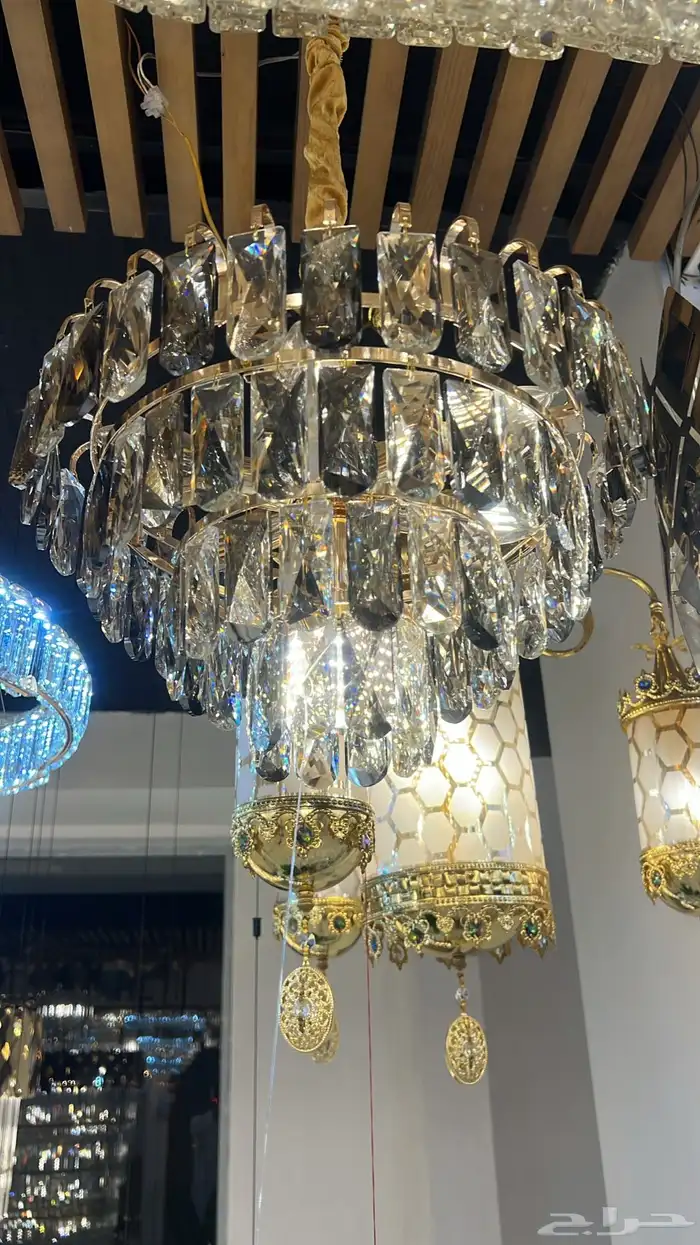 نجف ثريات 79