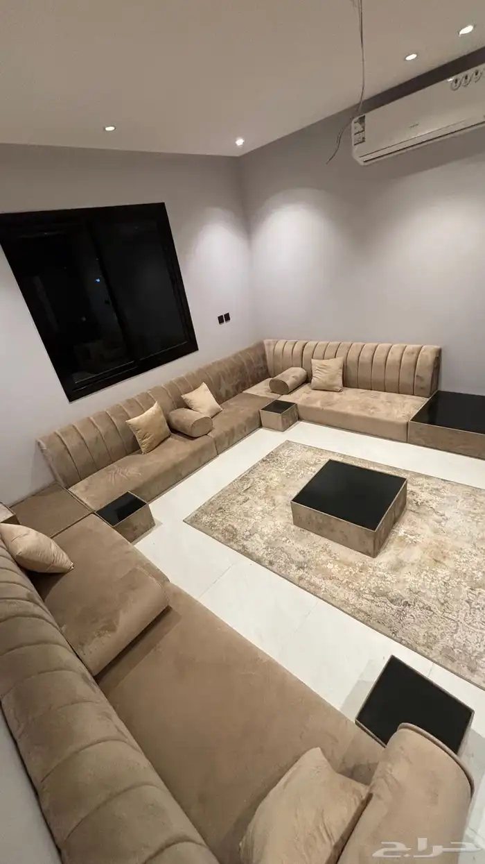 مجلس ارضي مستخدم 8 قطع ب 599 ريال فقط 2