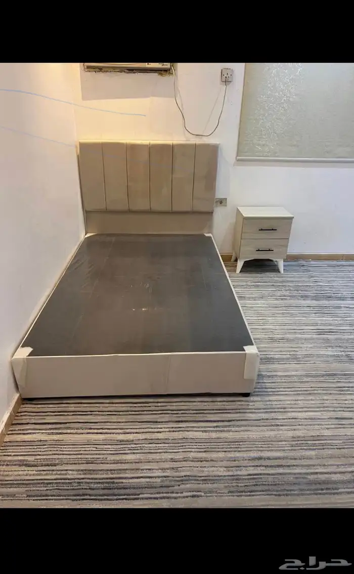 جديد سرير ديكور  غرفة نوم  تسريحة  دولاب موجود 0