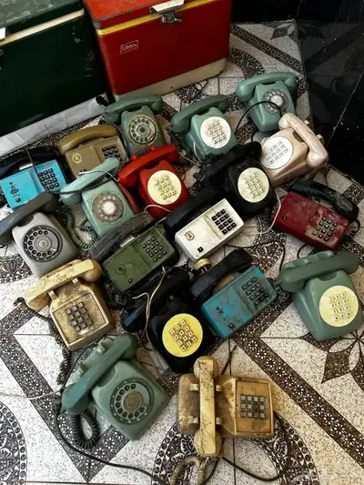 تلفونات قديمه 0