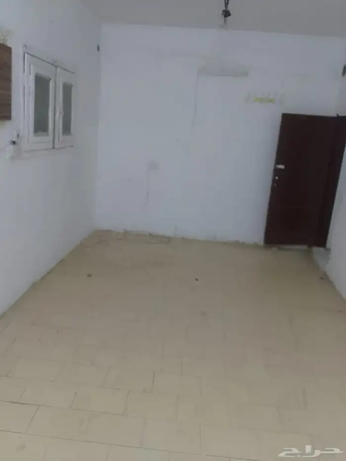 شقق عزاب للإيجار في حي غبيره 0