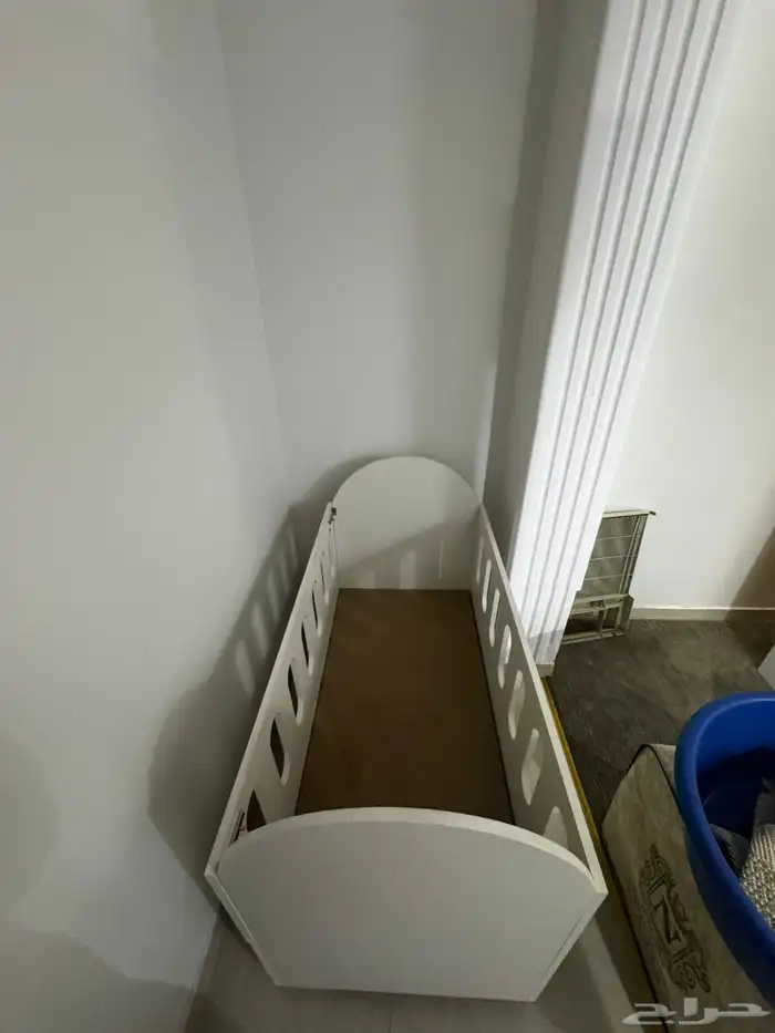 سرير اطفال للبيع 1