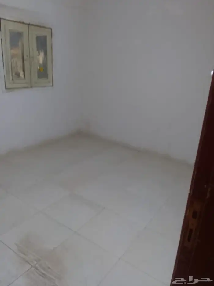 شقق عزاب للإيجار في حي غبيره 1