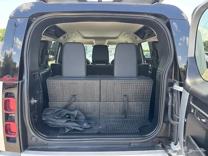 2020 Land rover Defender 110 First Edition 21