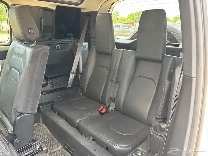 2020 Land rover Defender 110 First Edition 19
