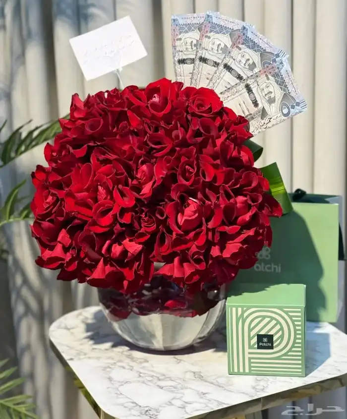 مندوب هدايا جدة تنسيق باقات ورد وهدايا 3