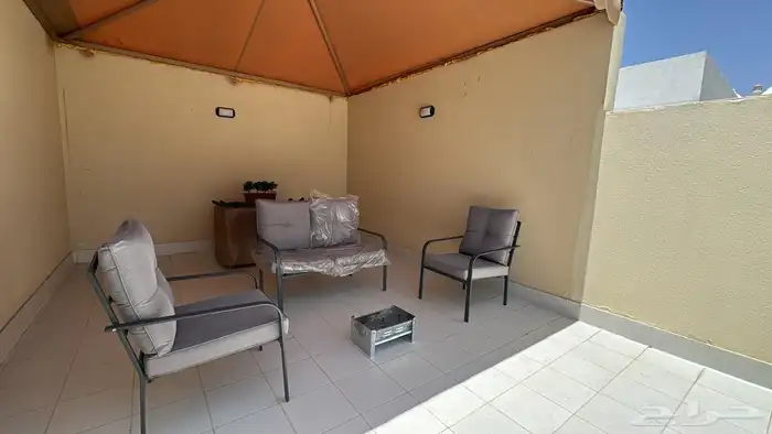 شقة روف سطح واسع مفروشة تأجير محجوزه إلى 29 ذو الحجه 28