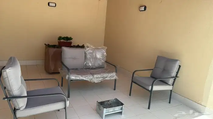 شقة روف سطح واسع مفروشة تأجير محجوزه إلى 29 ذو الحجه 27