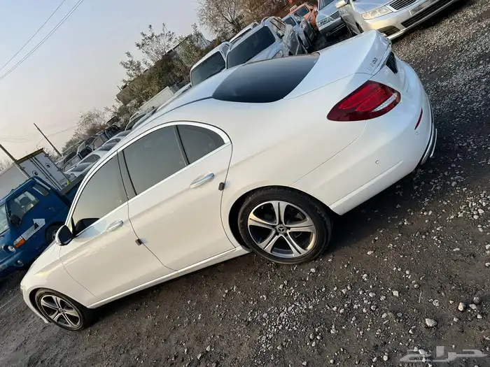 مرسيدس E300 6