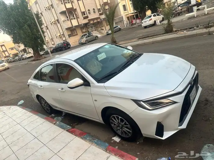 سائق توصيل مشاوير داخل جدة سيارة جديده 1