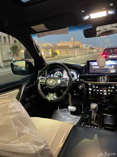 لكزس LX570s فل اوبشن DD 2018 قمة النظافة سعودي وكالة 23