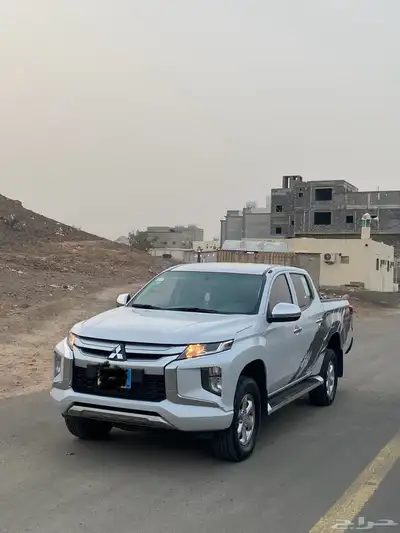 للبيع مستبيشي L200 شد بلد منوت المستخدم 2