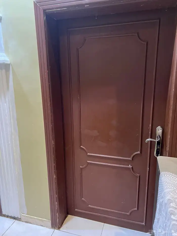ابواب غرف بحاله جيده للبيع 5