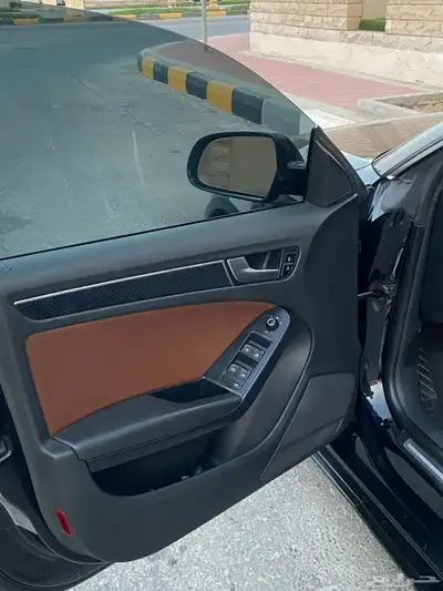 للبيع اودي A5 2010 8