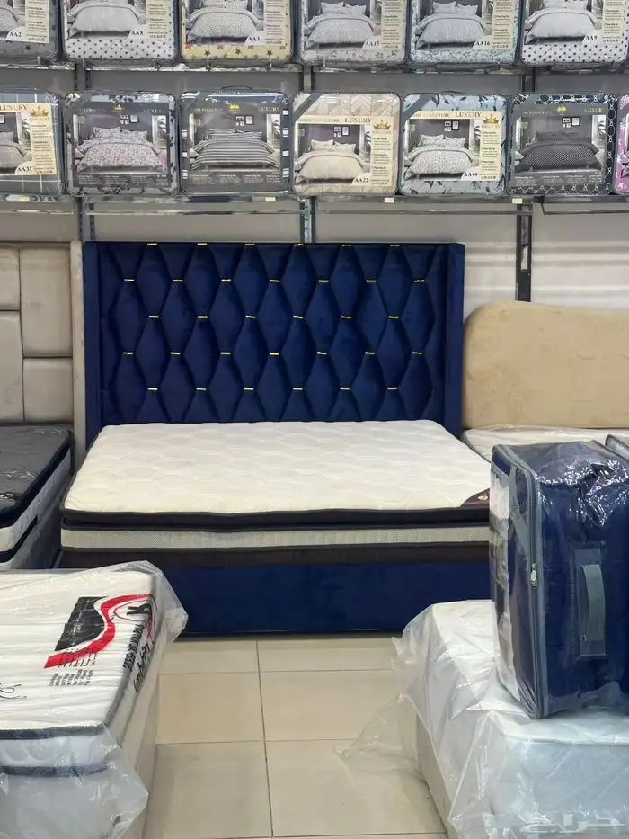 جديد سرير ديكور  غرفة نوم  تسريحة  دولاب موجود 12