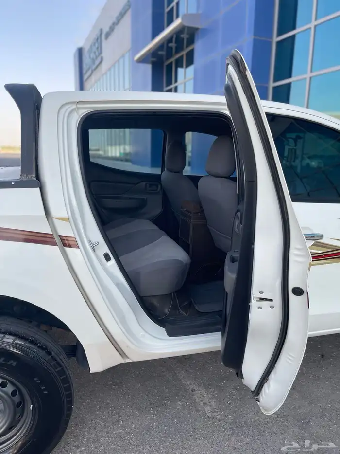 ميتسوبيشي L200 2018 ديزل دبل 7