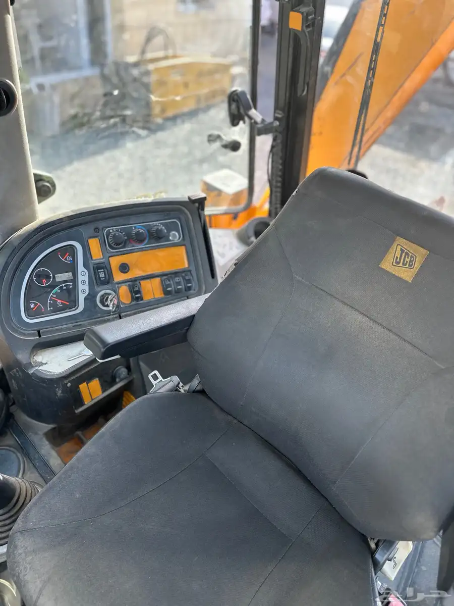 عرجا JCB دبل 3CX موديل 2018 انجليزي 6