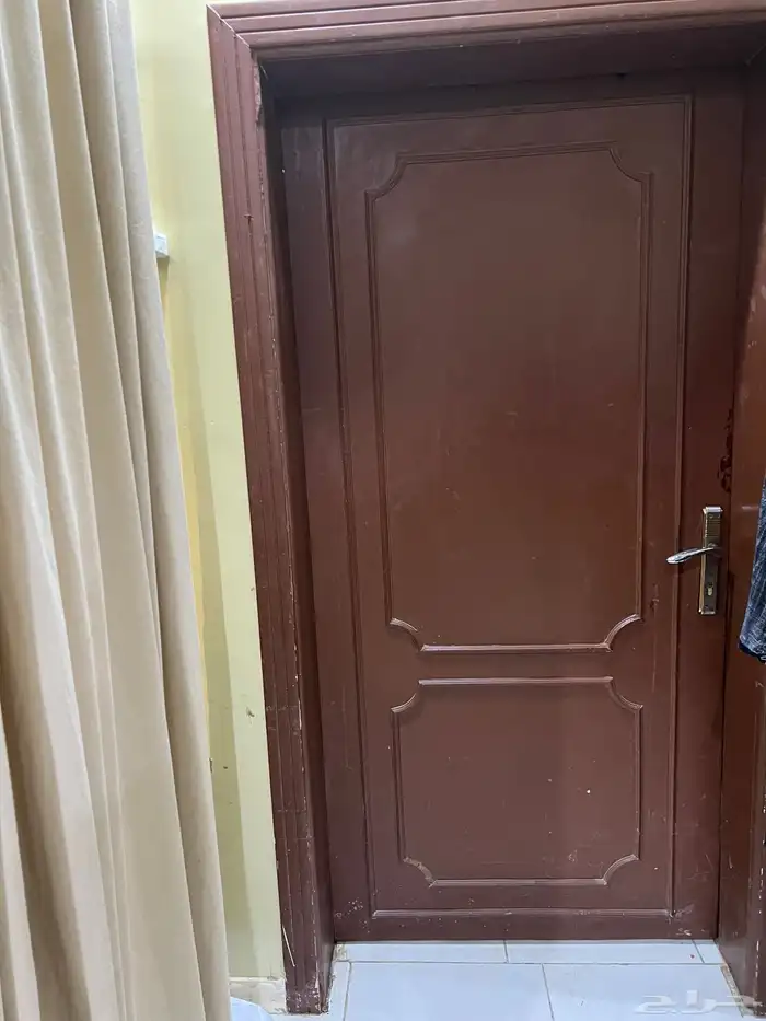 ابواب غرف بحاله جيده للبيع 4