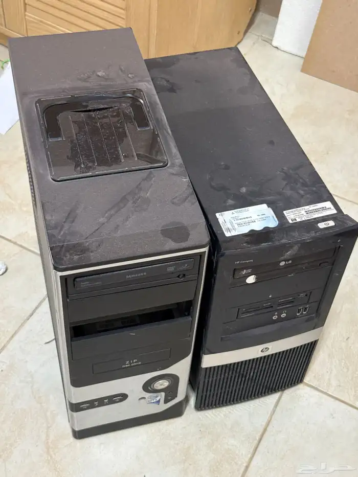 مكتبة ودواليب و 2 pc وسرير وعلى السوم 3