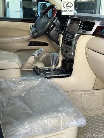 جيب لكزس سعودي 2013 9