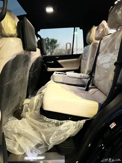 لكزس LX570s فل اوبشن DD 2018 قمة النظافة سعودي وكالة 25