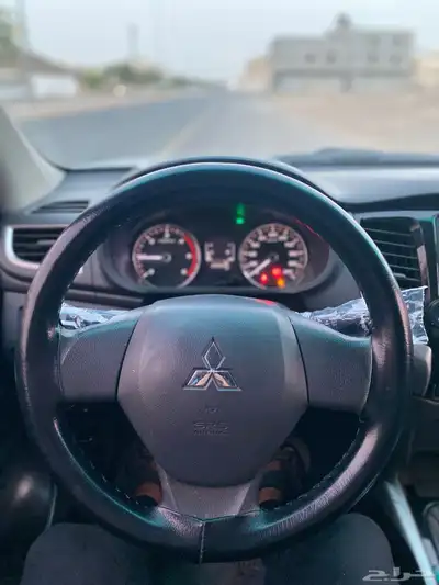 للبيع مستبيشي L200 شد بلد منوت المستخدم 15