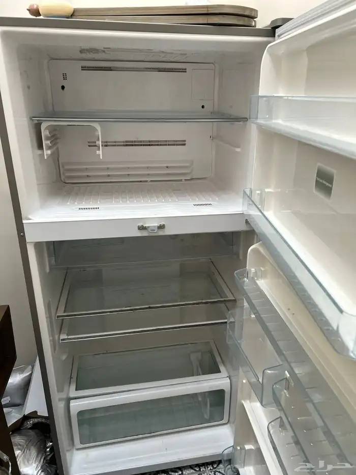 ثلاجة مع فريزر توشيبا انفرتر مستعمل نظيف 1