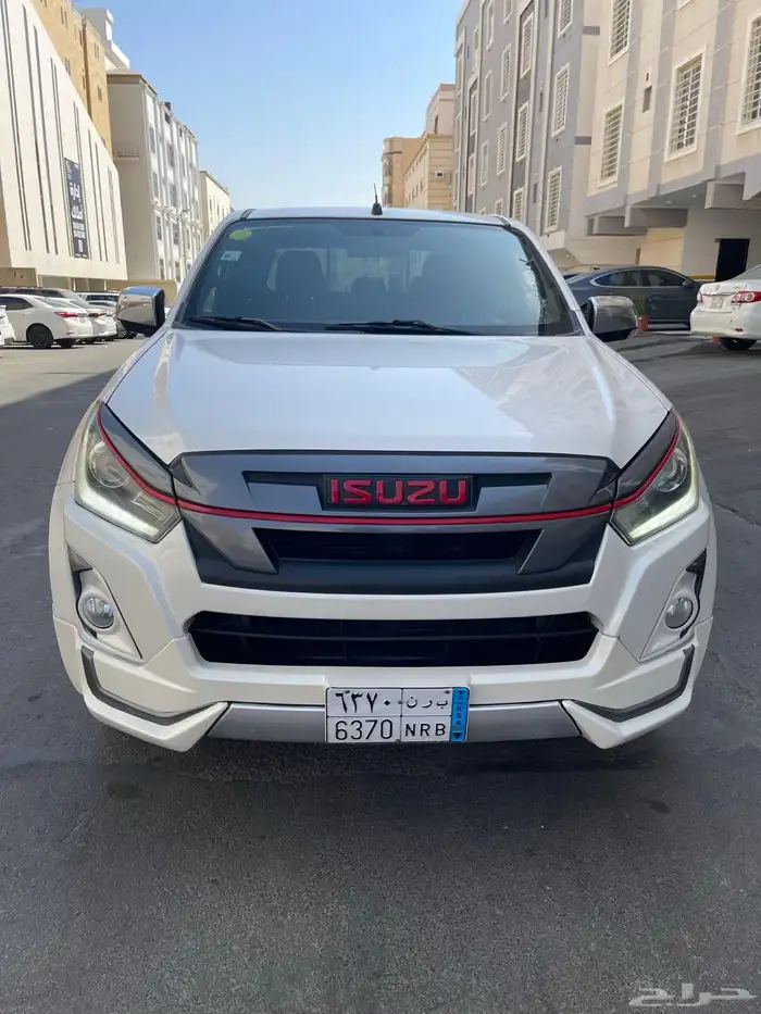 اسيوزو ديماكس GT فل 2020 25