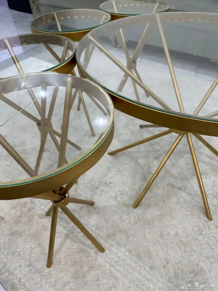 طاولة تفصال جديد استخدام نظيف بس طاولة وحده فيها شطب 2