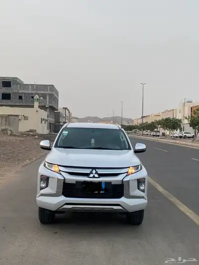 للبيع مستبيشي L200 شد بلد منوت المستخدم 0
