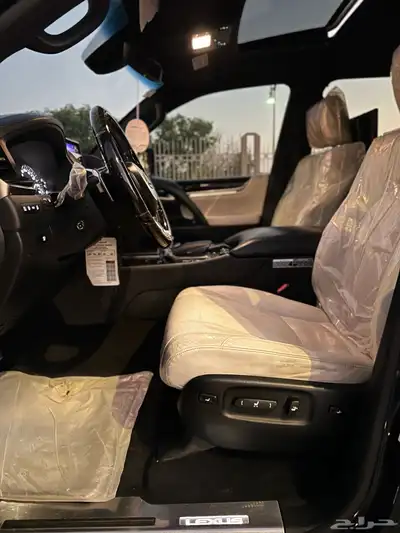 لكزس LX570s فل اوبشن DD 2018 قمة النظافة سعودي وكالة 16