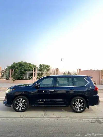 لكزس LX570s فل اوبشن DD 2018 قمة النظافة سعودي وكالة 6