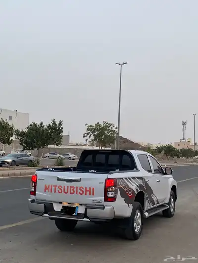 للبيع مستبيشي L200 شد بلد منوت المستخدم 3