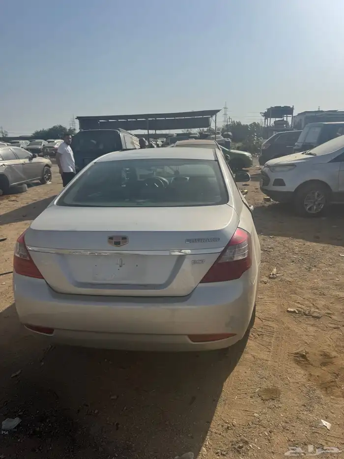 للبيع قطع غيار جيلي 2013 4